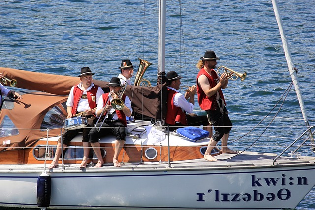 德甲战报：布兰特破门，施洛特贝克建功，多特2-0霍芬海姆